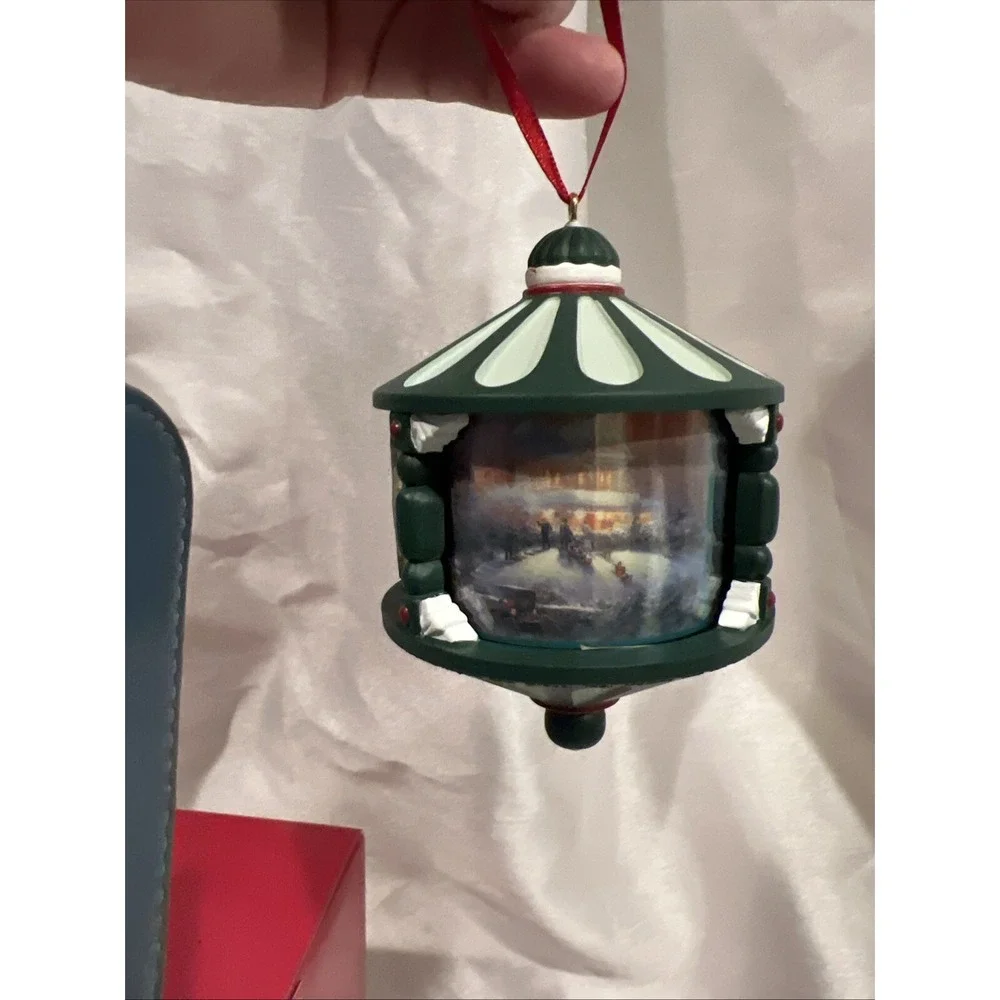 Movement HALLMARK Keepsake THOMAS KINKADE‎ VICTORIAN CHRISTMAS ORNAMENT